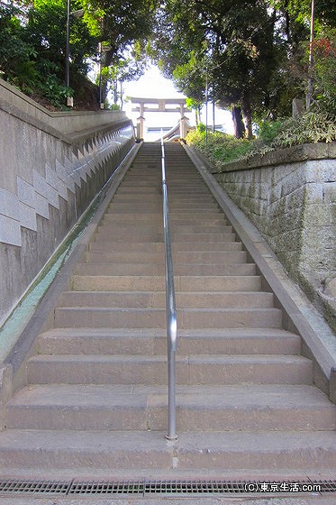 赤羽八幡神社の階段