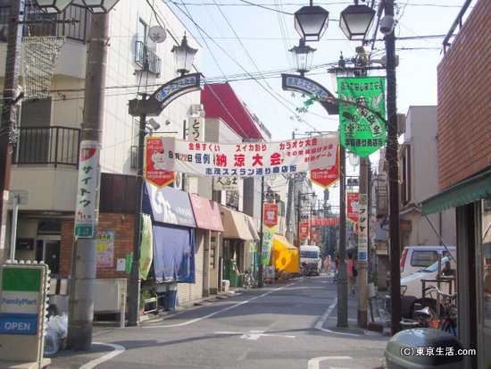 赤羽の志茂すずらん通り商店街