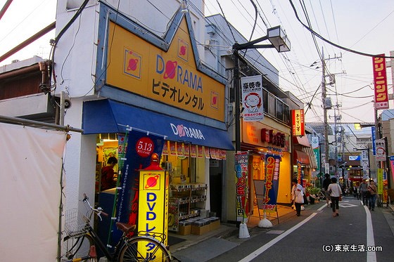 豪徳寺商店街のレンタルビデオ