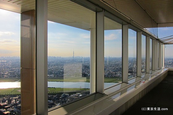 市川の展望台