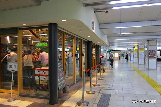 池袋駅構内の野菜カレー