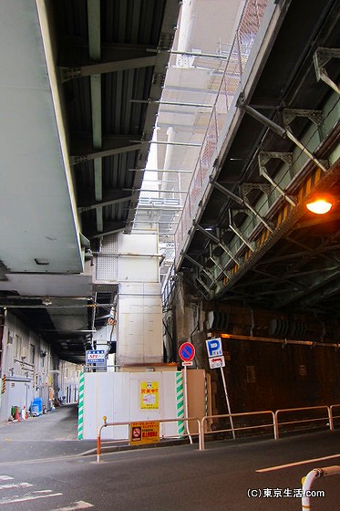 神田駅の高架下