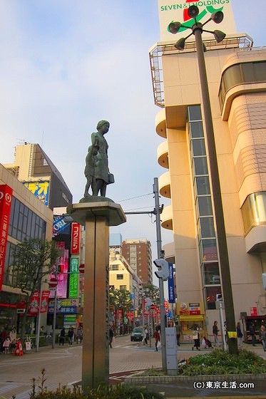 小岩駅の駅前