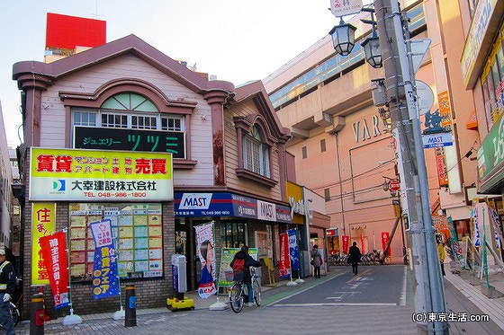 南越谷の商店街へ