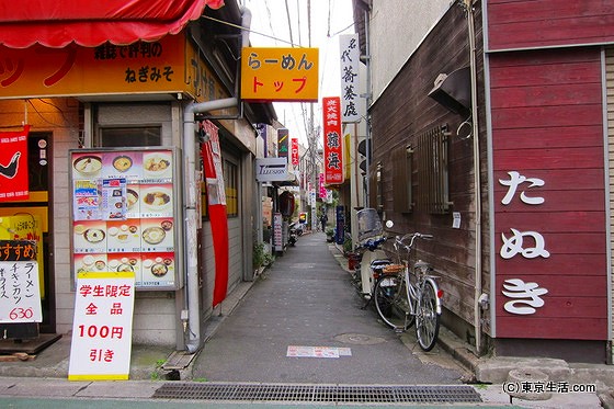 本八幡の路地裏へ