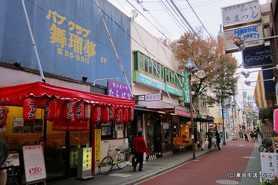 サイゼリアもある八幡一番街商店街