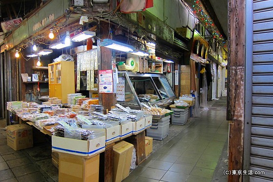 下北沢の商店街とスーパー|戦後闇市の名残とシモキタ文化の画像