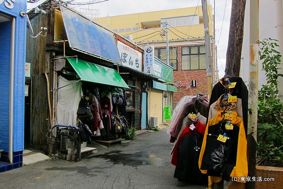 下総中山の商店街|ローカルな雰囲気の法華経寺門前町の画像