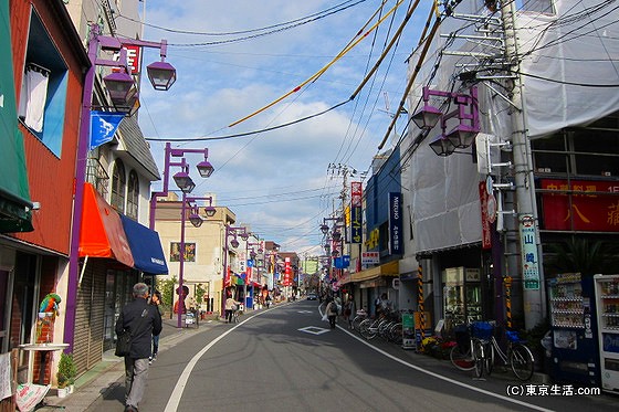 法華経寺へと続く中山商店街