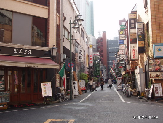 新宿3丁目付近の飲み屋街