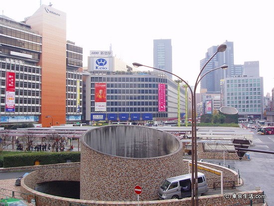 新宿駅西口のロータリー