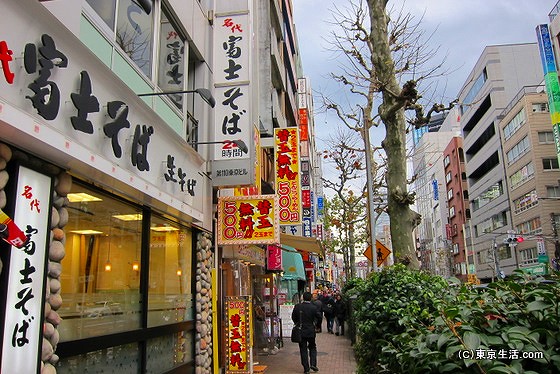 水道橋は飲食店が多い