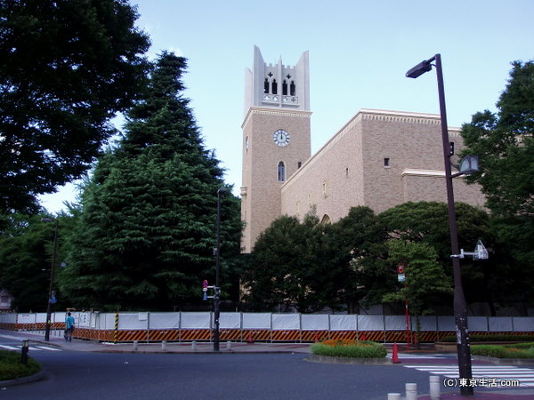 早稲田大学