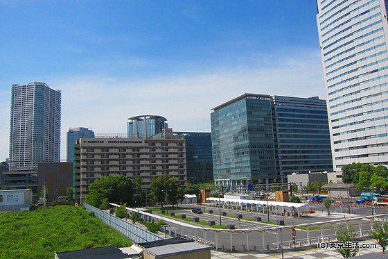 豊洲の住宅と住民の画像