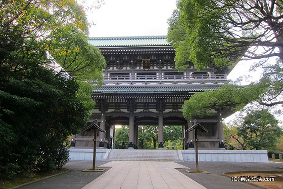 総持寺の三門