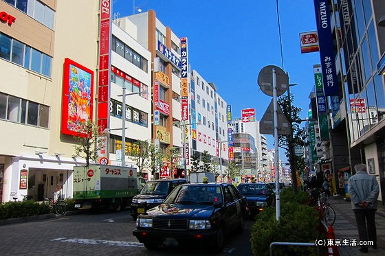 蕨駅周辺の道路