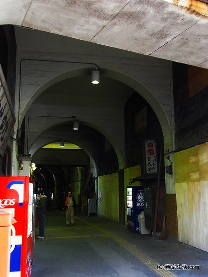 国道駅の怖い雰囲気